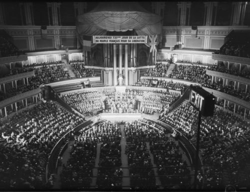 Discours 18 juin 1943 à l’Albert Hall  « Ce qu’ils attendent de nous, ce n’est pas un regret, mais un serment. Ce n’est pas un sanglot, mais un élan. »